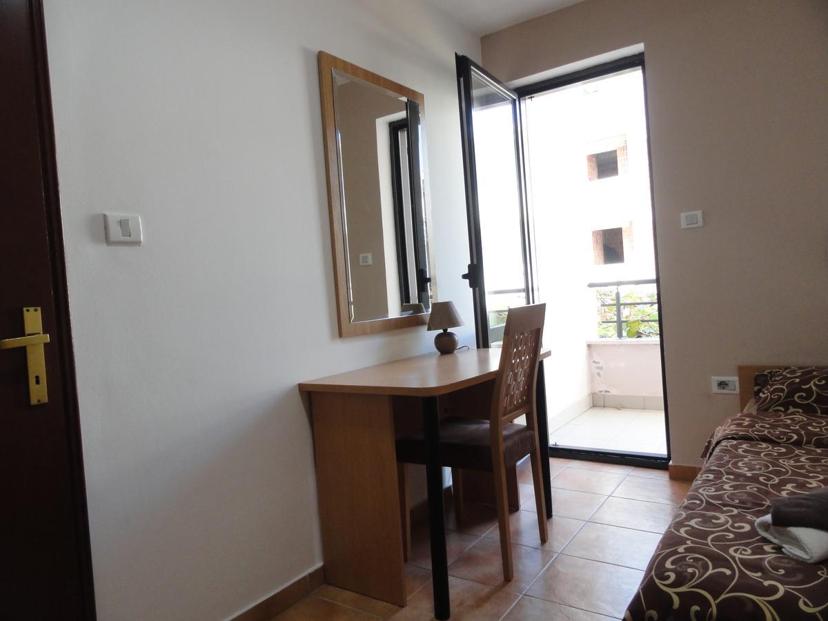 Apartments Mare Budua Esterno foto